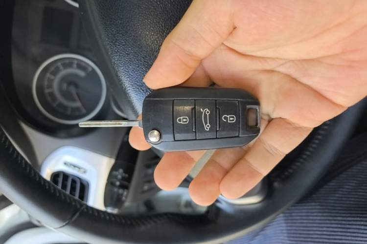 Used Peugeot 301 2014 1.6L Automatic Luxury Edition Vehicle Key