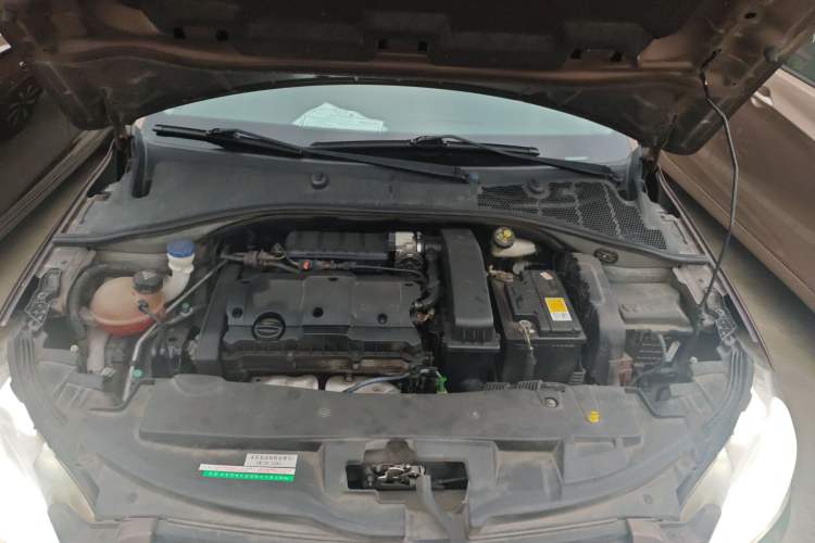 Used Peugeot 301 2014 1.6L Automatic Comfort Edition Engine Bay