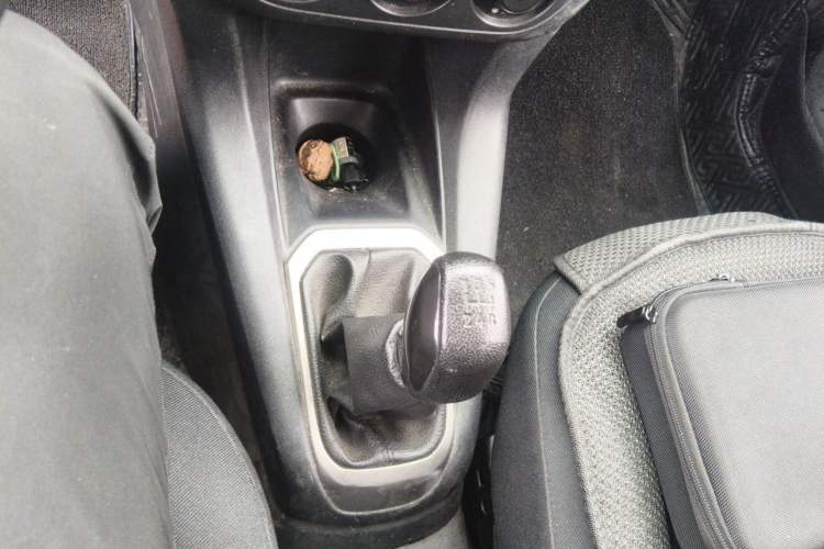 Used Peugeot 301 2014 1.6L Manual Comfort Edition Gear Lever