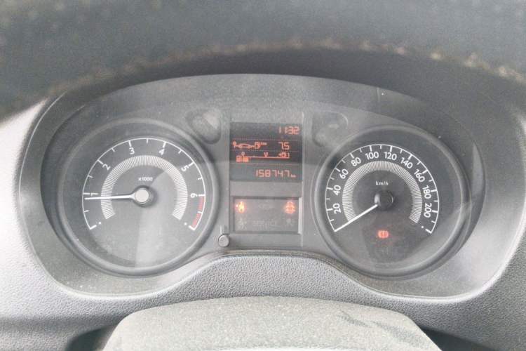 Used Peugeot 301 2014 1.6L Manual Comfort Edition Instrument Cluster