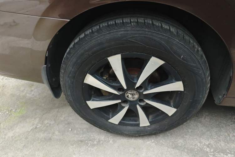 Used Peugeot 301 2014 1.6L Automatic Comfort Edition Right Rear Wheel Hub
