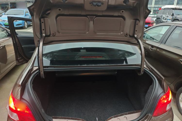 Used Peugeot 301 2014 1.6L Automatic Comfort Edition Trunk