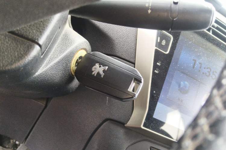 Used Peugeot 301 2014 1.6L Manual Comfort Edition Vehicle Key