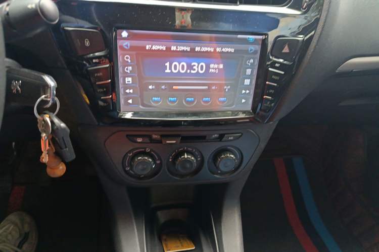 Used Peugeot 301 2016 1.6L Manual Comfort Edition Audio And AC Panel