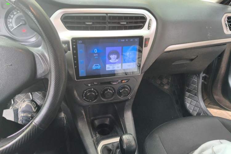 Used Peugeot 301 2016 1.6L Manual Comfort Edition Audio And AC Panel