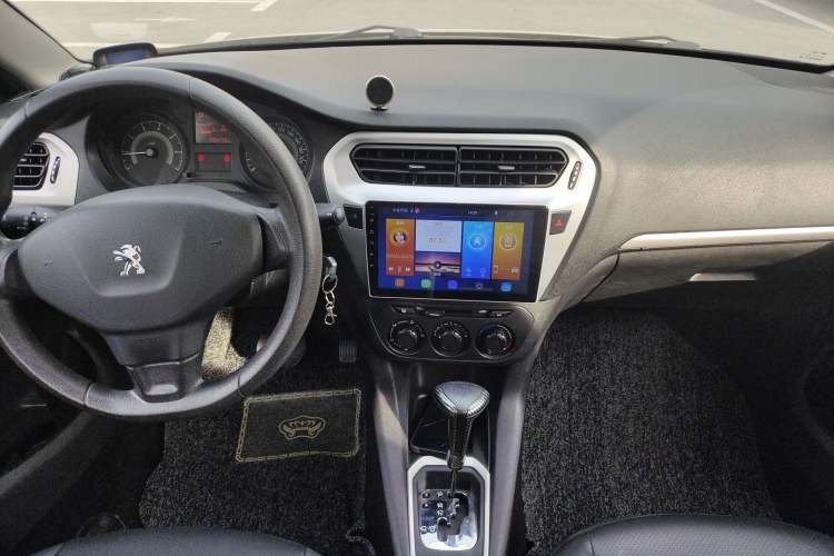 Used Peugeot 301 2016 1.6L Automatic Comfort Edition Audio And AC Panel