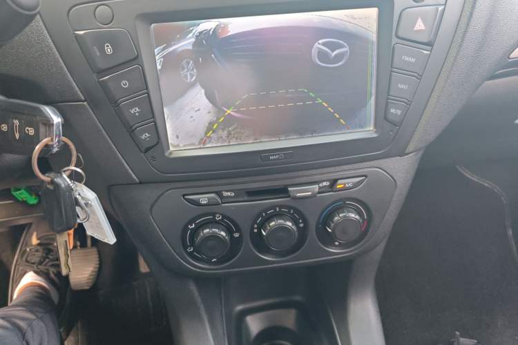 Used Peugeot 301 2016 1.6L Manual Happiness Edition Audio And AC Panel