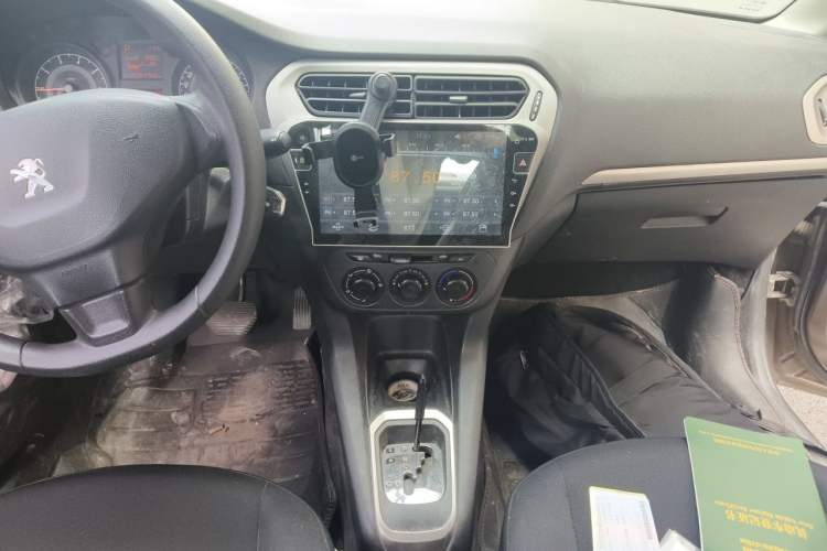 Used Peugeot 301 2016 1.6L Automatic Comfort Edition Audio And AC Panel