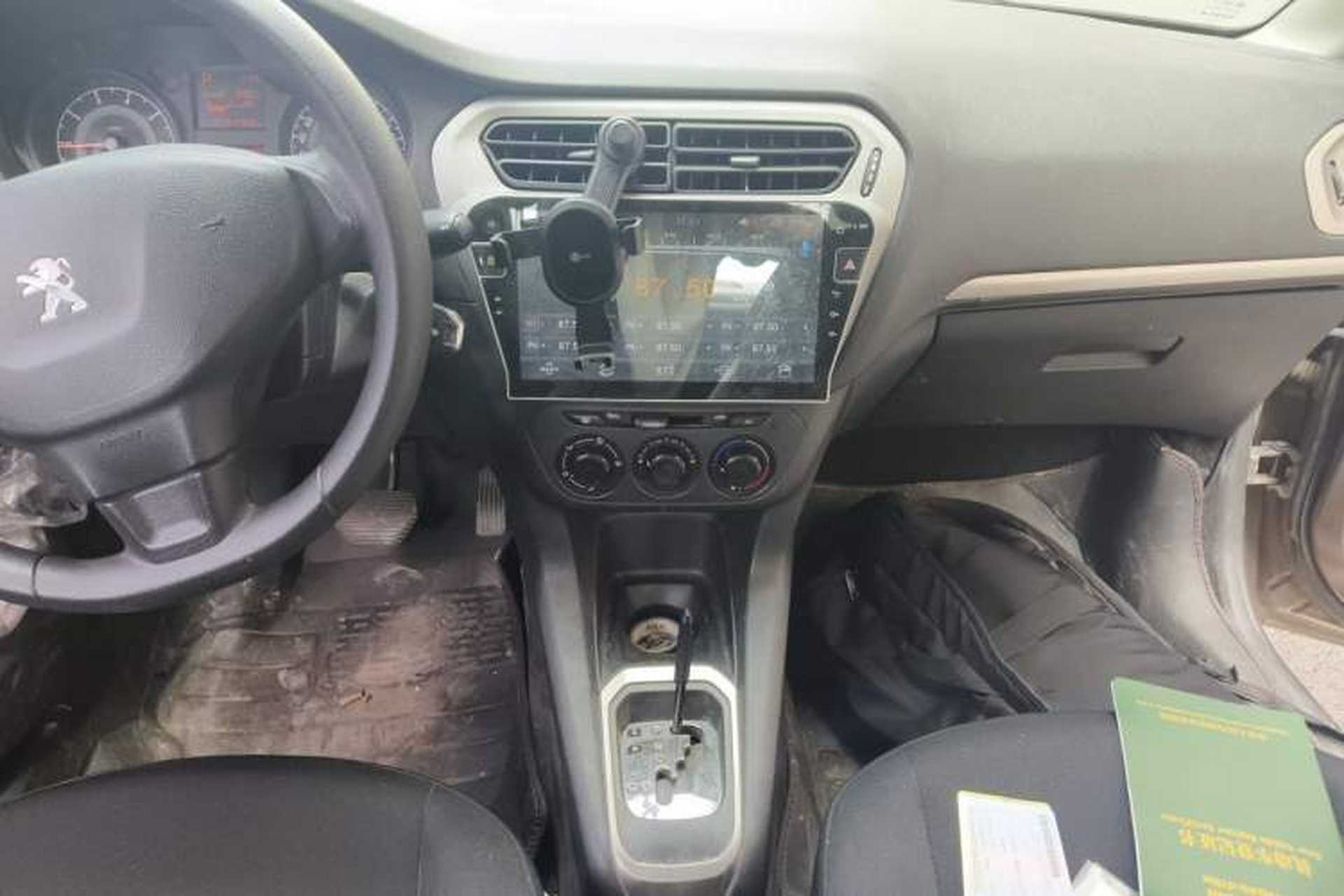 Used Peugeot 301 2016 1.6L Automatic Comfort Edition Audio And AC Panel