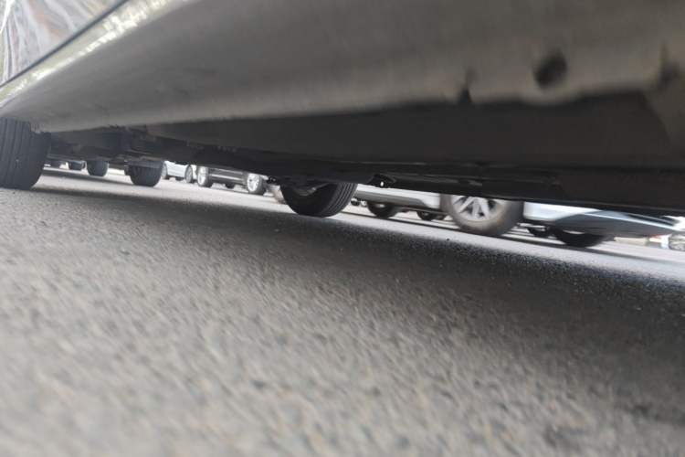 Used Peugeot 301 2016 1.6L Manual Comfort Edition Chassis Front Right