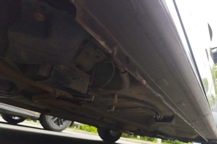 Used Peugeot 301 2016 1.6L Manual Comfort Edition Chassis Rear Right