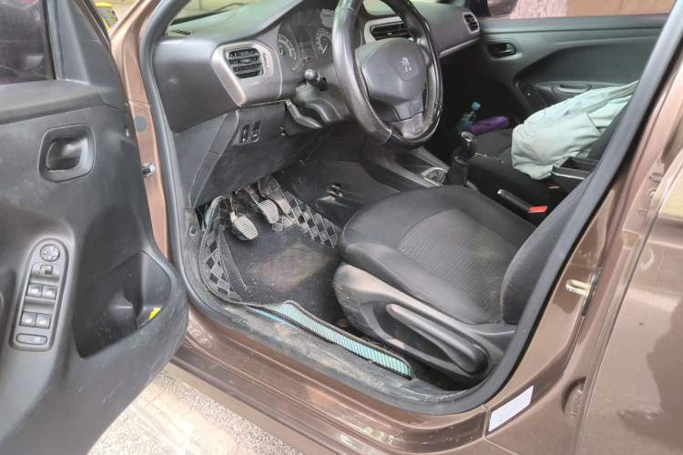 Used Peugeot 301 2016 1.6L Manual Comfort Edition Driver Seat