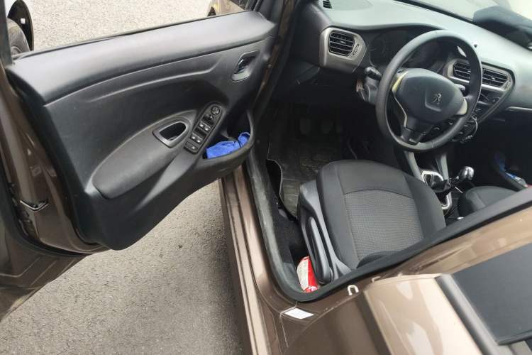 Used Peugeot 301 2016 1.6L Manual Comfort Edition Driver Seat