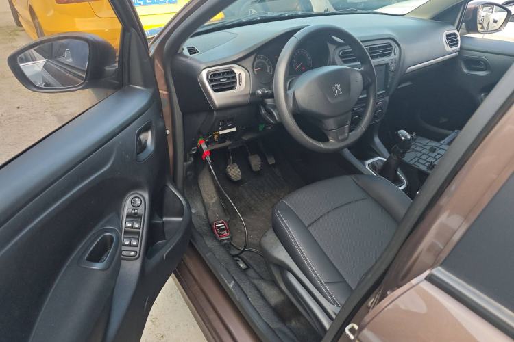 Used Peugeot 301 2016 1.6L Manual Happiness Edition Driver Seat