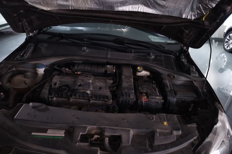 Used Peugeot 301 2016 1.6L Manual Comfort Edition Engine Bay
