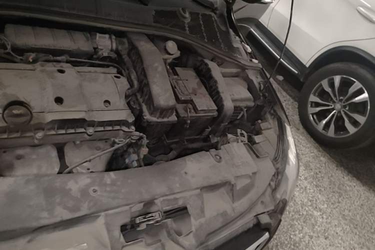 Used Peugeot 301 2016 1.6L Manual Comfort Edition Engine Bay Left