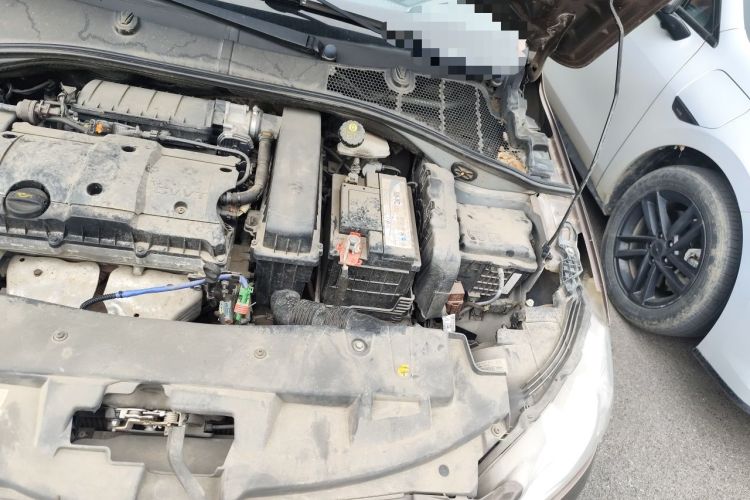 Used Peugeot 301 2016 1.6L Manual Comfort Edition Engine Bay Left