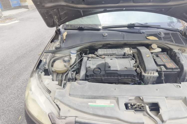 Used Peugeot 301 2016 1.6L Automatic Comfort Edition Engine Bay Right