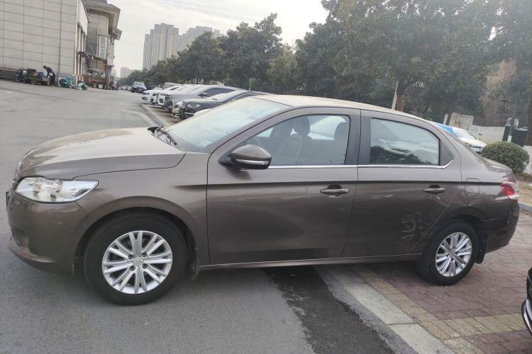 Used Peugeot 301 2016 1.6L Automatic Comfort Edition Exterior 3