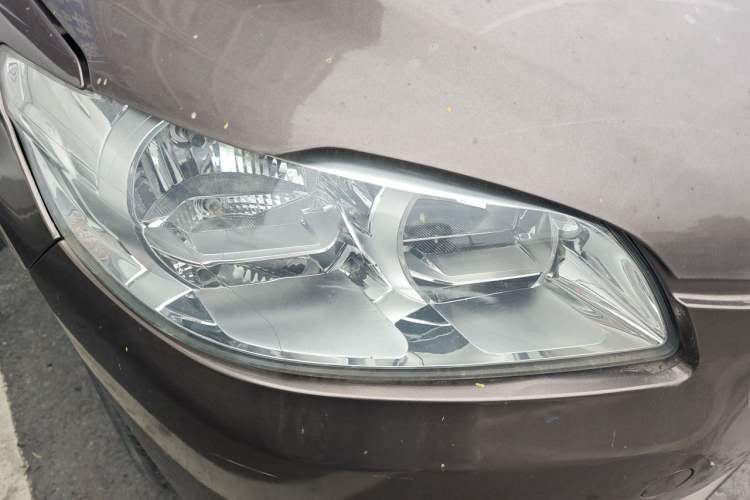 Used Peugeot 301 2016 1.6L Manual Comfort Edition Exterior 6