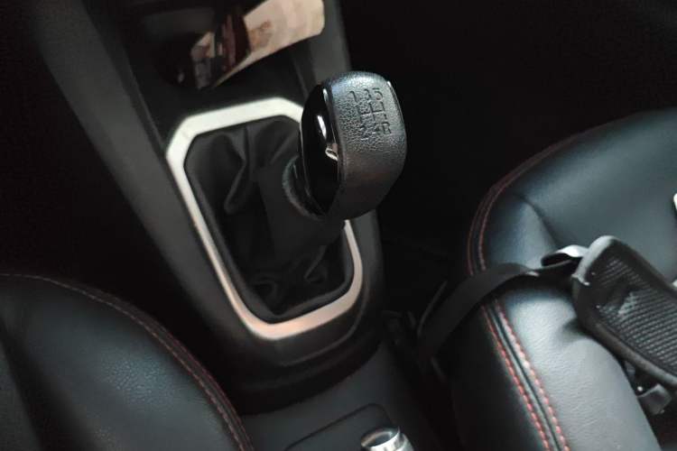 Used Peugeot 301 2016 1.6L Manual Comfort Edition Gear Lever
