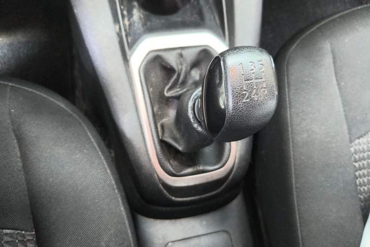 Used Peugeot 301 2016 1.6L Manual Comfort Edition Gear Lever