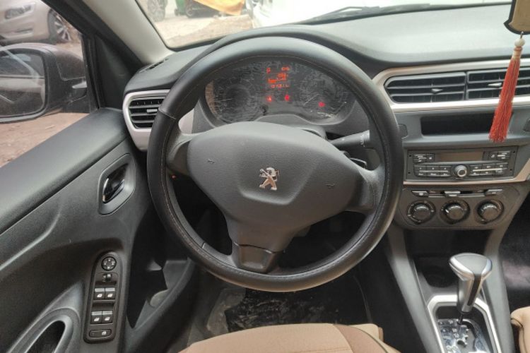 Used Peugeot 301 2016 1.6L Automatic Comfort Edition Interior 1
