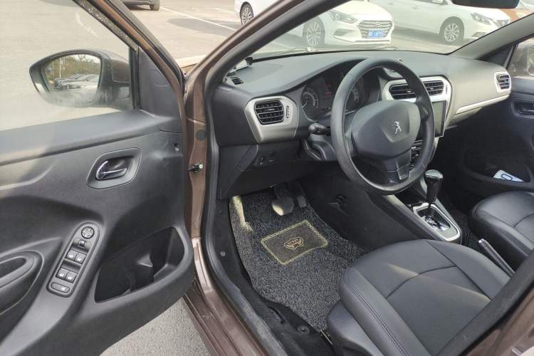 Used Peugeot 301 2016 1.6L Automatic Comfort Edition Interior 3