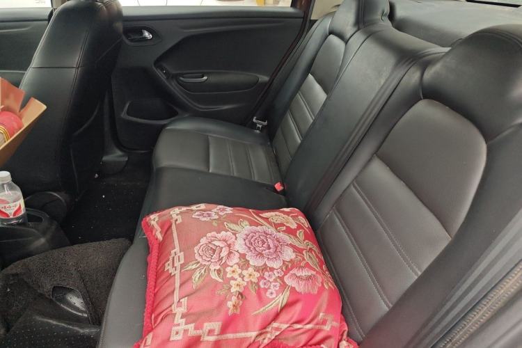 Used Peugeot 301 2016 1.6L Manual Comfort Edition Interior 4