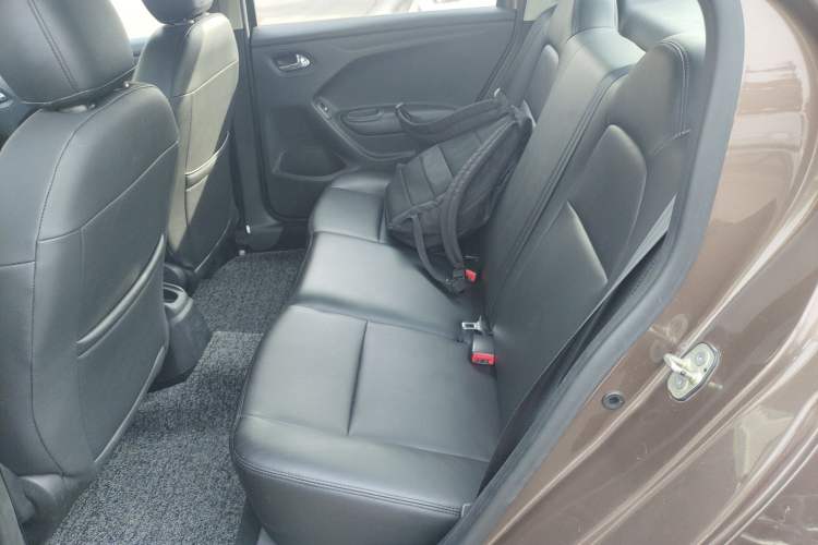 Used Peugeot 301 2016 1.6L Automatic Comfort Edition Interior 4