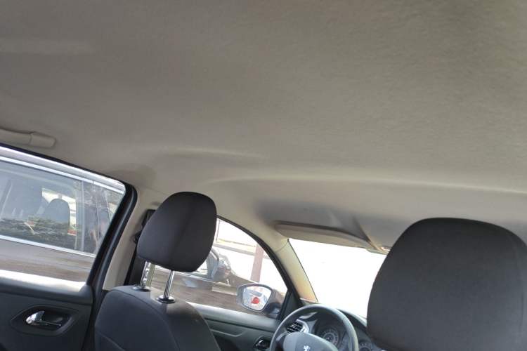 Used Peugeot 301 2016 1.6L Automatic Comfort Edition Interior 6