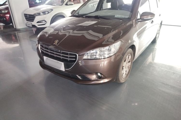 Used Peugeot 301 2016 1.6L Manual Comfort Edition Left Front Headlight