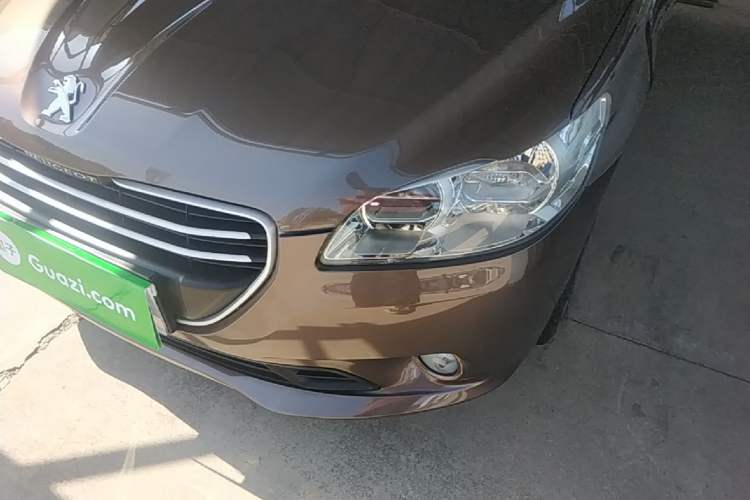 Used Peugeot 301 2016 1.6L Manual Happiness Edition Left Front Headlight