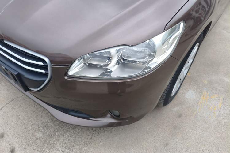 Used Peugeot 301 2016 1.6L Automatic Comfort Edition Left Front Headlight