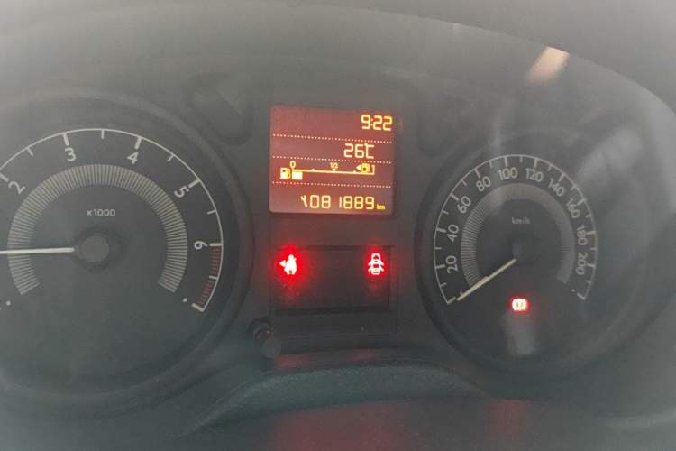 Used Peugeot 301 2016 1.6L Manual Comfort Edition Odometer Close Up