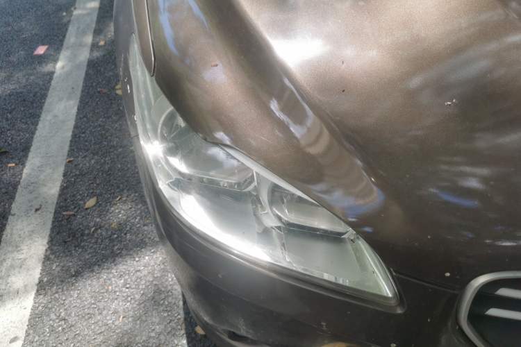 Used Peugeot 301 2016 1.6L Manual Comfort Edition Right Front Headlight