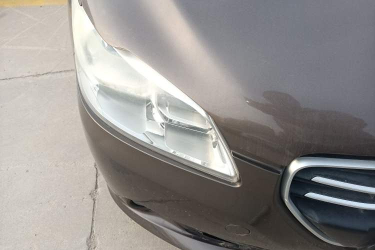 Used Peugeot 301 2016 1.6L Manual Comfort Edition Right Front Headlight
