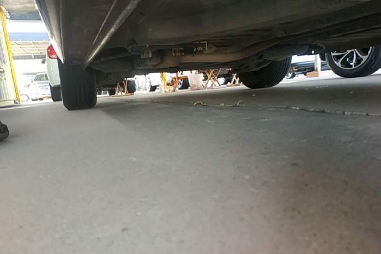 Used Peugeot 301 2016 1.6L Manual Happiness Edition Right Side Sill