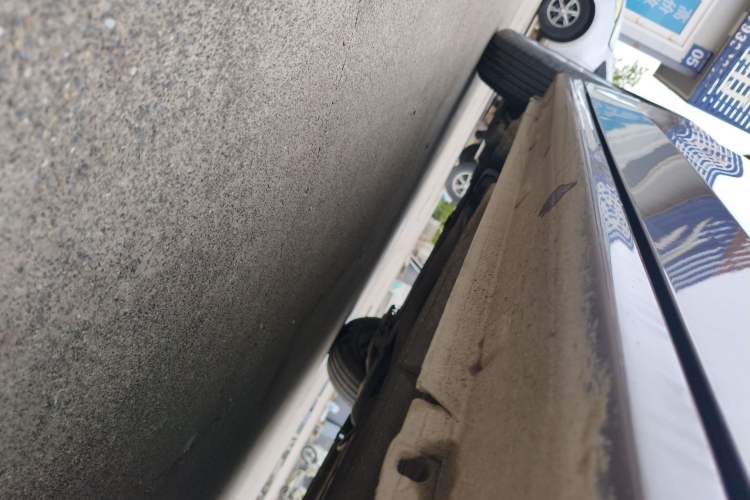 Used Peugeot 301 2016 1.6L Automatic Comfort Edition Right Side Sill
