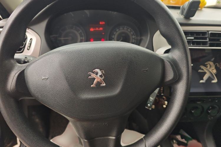 Used Peugeot 301 2016 1.6L Manual Comfort Edition Steering Wheel