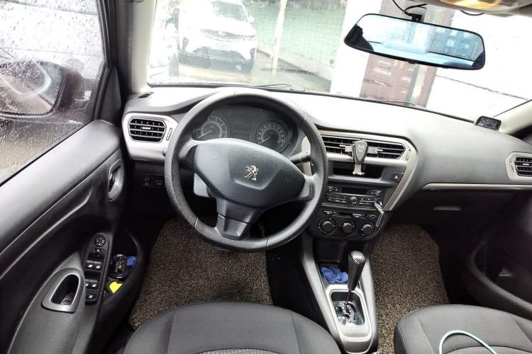 Used Peugeot 301 2016 1.6L Automatic Comfort Edition Steering Wheel