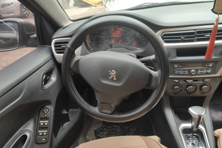 Used Peugeot 301 2016 1.6L Automatic Comfort Edition Steering Wheel