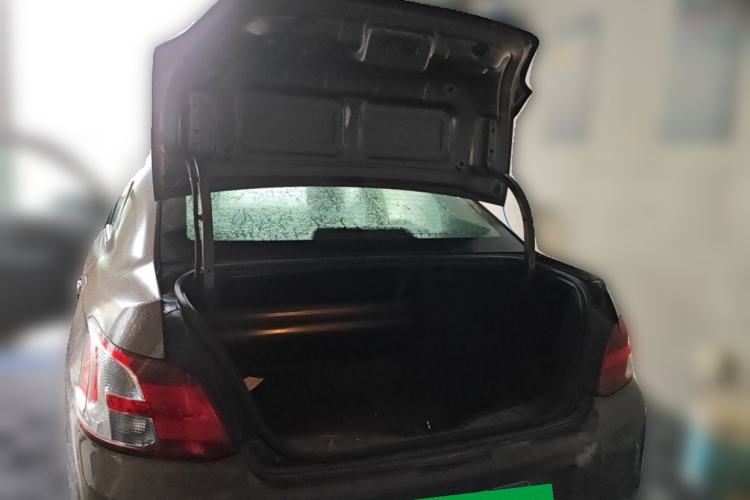 Used Peugeot 301 2016 1.6L Manual Comfort Edition Trunk