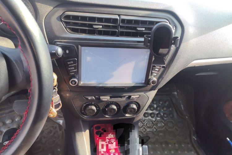 Used Peugeot 301 2016 1.6L Automatic Comfort Edition Audio And AC Panel
