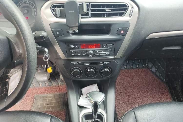 Used Peugeot 301 2016 1.6L Automatic Comfort Edition Audio And AC Panel