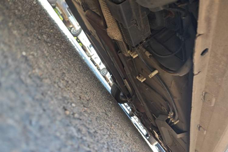 Used Peugeot 301 2016 1.6L Automatic Comfort Edition Chassis Rear Right