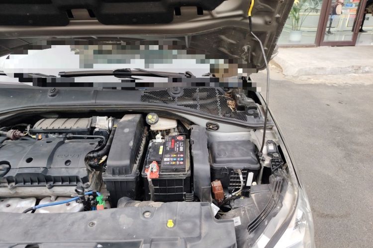 Used Peugeot 301 2016 1.6L Manual Comfort Edition Engine Bay Left