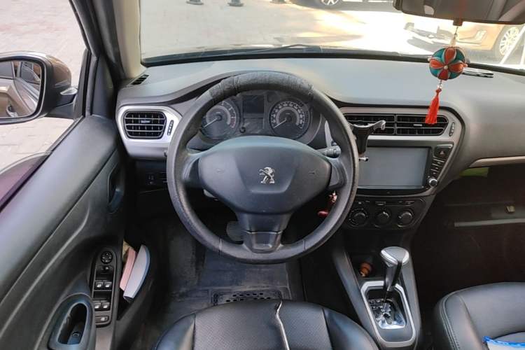 Used Peugeot 301 2016 1.6L Automatic Comfort Edition Steering Wheel