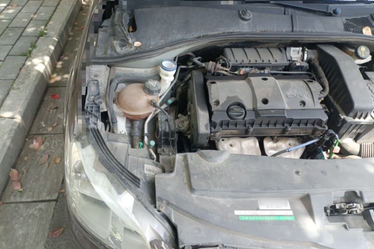 Used Peugeot 301 2016 1.6L Manual Comfort Edition Engine Bay Right