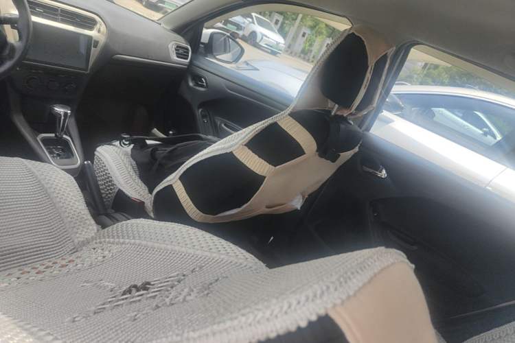 Used Peugeot 301 2016 1.6L Automatic Comfort Edition Headliner